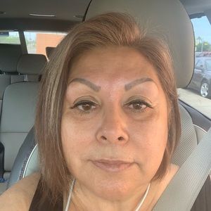 Meet your Posher, Josefina